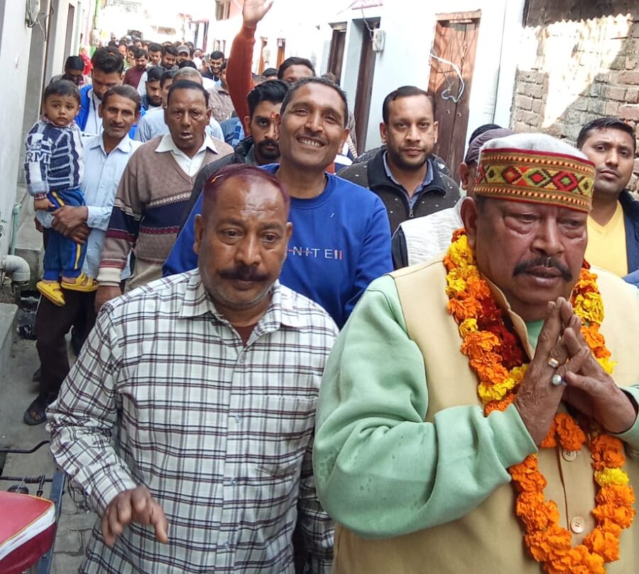 जसपुर: सभासद प्रत्याशी सुधीर कुमार बिश्नोई ने निकाला भव्य जुलूस, जनसमर्थन में दिखा उत्साह 1 जसपुर: सभासद प्रत्याशी सुधीर कुमार बिश्नोई ने निकाला भव्य जुलूस, जनसमर्थन में दिखा उत्साह