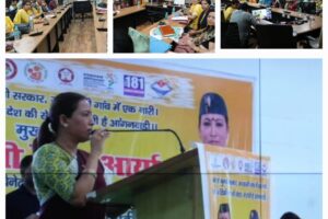 रूद्रपुर, 19 जून, 2025( समय बोल रहा) - (आंगनबाड़ी कर्मियों ) उत्तराखंड में महिला सशक्तिकरण और बाल विकास के क्षेत्र को मजबूती प्रदान करने की दिशा में आज एक महत्वपूर्ण कदम उठाया गया। महिला सशक्तिकरण एवं बाल विकास मंत्री, श्रीमती रेखा आर्या ने एपीजे अब्दुल कलाम कलेक्ट्रेट सभागार, रूद्रपुर में आयोजित एक भव्य समारोह में वर्चुअली जुड़कर नव नियुक्त आंगनबाड़ी कार्यकर्तियों और सहायिकाओं को नियुक्ति पत्र वितरित किए। इस अवसर पर कुल 45 आंगनबाड़ी कार्यकर्तियों और 218 आंगनबाड़ी सहायिकाओं को उनके नियुक्ति पत्र सौंपे गए, जिनके केंद्रों पर किसी भी प्रकार की कोई आपत्ति नहीं पाई गई थी। इन नियुक्तियों से जिले में बाल विकास सेवाओं को नई गति मिलेगी और हजारों बच्चों व महिलाओं को सीधे लाभ पहुंचेगा। आंगनबाड़ी केंद्रों की अहमियत: समाज के नींव का पत्थर आंगनबाड़ी केंद्र भारतीय ग्रामीण क्षेत्रों में सरकार की सबसे महत्वपूर्ण और दूरगामी कल्याणकारी योजनाओं की रीढ़ हैं। ये केंद्र सिर्फ बच्चों के लिए नहीं, बल्कि पूरे समुदाय, खासकर गर्भवती महिलाओं, धात्री माताओं और किशोरियों के स्वास्थ्य, पोषण और शिक्षा के लिए एक आधारशिला का काम करते हैं। आंगनबाड़ी कार्यकर्ती और सहायिकाएं जमीनी स्तर पर स्वास्थ्य जांच, टीकाकरण, पोषण संबंधी परामर्श, पूर्व-प्राथमिक शिक्षा, और विभिन्न सरकारी योजनाओं के बारे में जागरूकता फैलाने का महत्वपूर्ण कार्य करती हैं। बच्चों के लिए ये केंद्र उनके प्रारंभिक बचपन के विकास का पहला पायदान होते हैं, जहां उन्हें पोषण युक्त आहार, खेल-खेल में शिक्षा और सामाजिक विकास का अवसर मिलता है। महिलाओं के लिए ये पोषण संबंधी जानकारी, स्वास्थ्य सेवाओं तक पहुंच और विभिन्न सरकारी लाभों का माध्यम बनते हैं। ऐसे में, इन केंद्रों पर रिक्त पदों का भरा जाना अत्यंत आवश्यक था ताकि सेवाओं की निरंतरता और गुणवत्ता बनी रहे। आज की नियुक्तियां रूद्रपुर जिले में इन आवश्यक सेवाओं को और सुदृढ़ करेंगी, जिससे समुदाय के सबसे कमजोर वर्गों को सीधा फायदा मिलेगा। वर्चुअल माध्यम से जुड़कर मंत्री ने दिया उत्साहवर्धन का संदेश नियुक्ति पत्र वितरण समारोह को आधुनिक तकनीक का उपयोग करते हुए आयोजित किया गया, जिससे माननीय मंत्री श्रीमती रेखा आर्या देहरादून से ही वर्चुअल माध्यम से रूद्रपुर के कार्यक्रम से जुड़ सकीं। उन्होंने नव चयनित आंगनबाड़ी कार्यकर्तियों और सहायिकाओं को बधाई दी और उन्हें उनके भविष्य के कार्यों के लिए शुभकामनाएं प्रेषित कीं। मंत्री जी ने अपने संबोधन में आंगनबाड़ी कर्मियों की भूमिका के महत्व पर प्रकाश डाला और उनसे ईमानदारी, समर्पण और सेवा भाव के साथ अपने कर्तव्यों का निर्वहन करने का आह्वान किया। उनका यह वर्चुअल संवाद नई नियुक्त हुई कर्मियों के लिए प्रेरणा का स्रोत बना और उनमें अपने कार्य के प्रति उत्साह भरा। रूद्रपुर में, मंत्री के निर्देशों के अनुरूप, स्थानीय विधायक प्रतिनिधि धीरेश गुप्ता ने सभागार में उपस्थित आंगनबाड़ी कार्यकर्तियों और सहायिकाओं को व्यक्तिगत रूप से नियुक्ति पत्र वितरित किए। इस दौरान सभागार में खुशी और उत्साह का माहौल था, क्योंकि इन महिलाओं को अब समाज सेवा के एक महत्वपूर्ण कार्य में अपनी भूमिका निभाने का अवसर मिला है। चयन प्रक्रिया और सेवाओं में अपेक्षित सुधार ये 263 नियुक्तियां एक पारदर्शी और सख्त चयन प्रक्रिया के बाद की गई हैं। जिला प्रशासन ने उन केंद्रों को प्राथमिकता दी, जिन पर किसी भी प्रकार की कोई आपत्ति या विवाद नहीं था, ताकि नियुक्ति प्रक्रिया में कोई देरी न हो। इन नई नियुक्तियों से जिले भर के आंगनबाड़ी केंद्रों में कर्मियों की कमी दूर होगी, जिससे सेवाओं की दक्षता और पहुंच बढ़ेगी। इन नई कर्मियों की तैनाती से निम्नलिखित क्षेत्रों में सुधार की उम्मीद है: पोषण स्तर में सुधार: बच्चों, गर्भवती और धात्री माताओं के बीच कुपोषण से निपटने के लिए पोषण अभियान के तहत बेहतर निगरानी और पूरक पोषण आहार का वितरण। स्वास्थ्य सेवाओं तक पहुंच: नियमित स्वास्थ्य जांच, टीकाकरण और बीमारियों से बचाव के बारे में जागरूकता बढ़ाना। प्रारंभिक बचपन की शिक्षा: बच्चों के बौद्धिक और सामाजिक विकास के लिए गुणवत्तापूर्ण पूर्व-प्राथमिक शिक्षा प्रदान करना। जागरूकता कार्यक्रम: स्वच्छता, परिवार नियोजन और विभिन्न सरकारी योजनाओं के बारे में सामुदायिक स्तर पर जागरूकता बढ़ाना। मातृ एवं शिशु मृत्यु दर में कमी: गर्भवती महिलाओं की नियमित जांच और सुरक्षित प्रसव के लिए मार्गदर्शन। यह नियुक्तियां केवल संख्यात्मक वृद्धि नहीं हैं, बल्कि यह सुनिश्चित करती हैं कि रूद्रपुर जिले के हर कोने में, विशेषकर ग्रामीण और दूरदराज के इलाकों में, सरकारी सेवाएं प्रभावी ढंग से पहुंच सकें। कार्यक्रम में उपस्थित प्रमुख अधिकारीगण और भविष्य की कार्ययोजना इस महत्वपूर्ण नियुक्ति पत्र वितरण समारोह में जिला प्रोबेशन अधिकारी और प्रभारी जिला कार्यक्रम अधिकारी व्योमा जैन की सक्रिय भूमिका रही। उनके साथ बाल विकास परियोजना अधिकारी सुश्री रेणु यादव, बिमल बाराकोटी, बीना भंडारी, इंद्रा बर्गली, शोभा जनोटी और समस्त जिला कार्यक्रम कार्मिक भी उपस्थित रहे। इन अधिकारियों ने नव नियुक्त कर्मियों को बधाई दी और उन्हें उनके आने वाले कर्तव्यों के लिए मार्गदर्शन प्रदान किया। यह समारोह रूद्रपुर जिले में महिला और बाल विकास के प्रति सरकार की प्रतिबद्धता को दर्शाता है। उम्मीद है कि ये नई नियुक्तियां आंगनबाड़ी केंद्रों को और अधिक मजबूत करेंगी, जिससे 'स्वस्थ बच्चे, स्वस्थ माताएं और सशक्त महिलाएं' के लक्ष्य को प्राप्त करने में मदद मिलेगी। जिला प्रशासन ने भी संकेत दिया है कि भविष्य में भी ऐसी आवश्यकतानुसार नियुक्तियां की जाती रहेंगी ताकि यह सुनिश्चित किया जा सके कि कोई