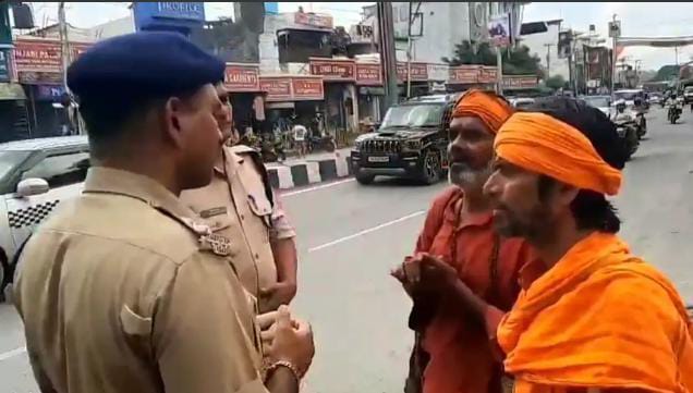 उत्तराखंड में 'ऑपरेशन कालनेमि' का हल्लाबोल! देवभूमि में 38 ढोंगी बाबा दबोचे, एक बांग्लादेशी भी गिरफ्तार; सनातन धर्म की आड़ में धोखाधड़ी पर नकेल! 3 WhatsApp Image 2025 07 12 at 16.21.27