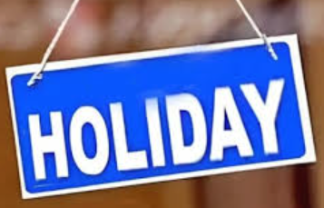 कोहरे और कड़ाके की ठंड को देखते हुए प्रशासन का निर्णय; 6 से 10 जनवरी तक बंद रहेंगे केंद्र रुद्रपुर, 05 जनवरी 2026 (समय बोल रहा) – जनपद ऊधम सिंह नगर में कड़ाके की ठंड और घने कोहरे के बढ़ते प्रकोप को देखते हुए प्रशासन ने छोटे बच्चों की सुरक्षा के लिए महत्वपूर्ण कदम उठाया है। जिलाधिकारी के अनुमोदन के बाद जिला कार्यक्रम अधिकारी (DPO) व्योमा जैन ने जनपद के समस्त आंगनबाड़ी केंद्रों में 06 जनवरी से 10 जनवरी 2026 तक, कुल 5 दिनों का अवकाश घोषित कर दिया है। मौसम विभाग के पूर्वानुमान के बाद लिया गया फैसला भारत मौसम विज्ञान विभाग (IMD) द्वारा आगामी पांच दिनों के लिए जारी किए गए 'घने कोहरे और शीतलहर' के पूर्वानुमान के मद्देनजर यह आदेश जारी किया गया है। शासन द्वारा निर्धारित प्रावधानों के अंतर्गत बच्चों के स्वास्थ्य और सुरक्षा को सर्वोपरि रखते हुए यह निर्णय लिया गया है। कार्यकत्रियों के लिए जारी निर्देश आदेश में स्पष्ट किया गया है कि यह अवकाश केवल बच्चों के लिए है। इस अवधि के दौरान सभी आंगनबाड़ी कार्यकत्रियाँ और सहायिकाएँ केंद्रों पर उपस्थित रहेंगी और अपने विभागीय कार्यों का संपादन पूर्व की भाँति करती रहेंगी। अधिकारियों को कड़ाई से पालन के निर्देश जिला कार्यक्रम अधिकारी ने समस्त बाल विकास परियोजना अधिकारियों (CDPO) को निर्देश दिए हैं कि वे अपने-अपने क्षेत्रों में इस आदेश का कड़ाई से अनुपालन सुनिश्चित कराएं। इसके साथ ही जिला सूचना अधिकारी को इस आदेश का व्यापक प्रचार-प्रसार करने के लिए निर्देशित किया गया है ताकि अभिभावकों तक यह जानकारी समय पर पहुँच सके। मुख्य बिंदु: अवकाश की अवधि: 06 जनवरी 2026 से 10 जनवरी 2026 तक। लागू: जनपद के समस्त आंगनबाड़ी केंद्र। कारण: अत्यधिक ठंड, शीतलहर और घना कोहरा। आदेशकर्ता: व्योमा जैन (जिला कार्यक्रम अधिकारी, ऊधम सिंह नगर)।