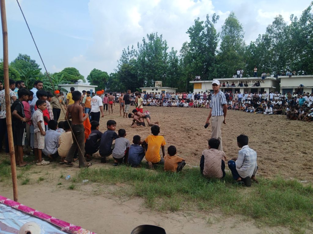 जसपुर विधानसभा के लालपुर गांव में सजा अखाड़ा, दंगल में पहलवानों ने दिखाया दमखम; भाजपा नेता शीतल जोशी ने किया गर्मजोशी से शुभारंभ 3 1000442448